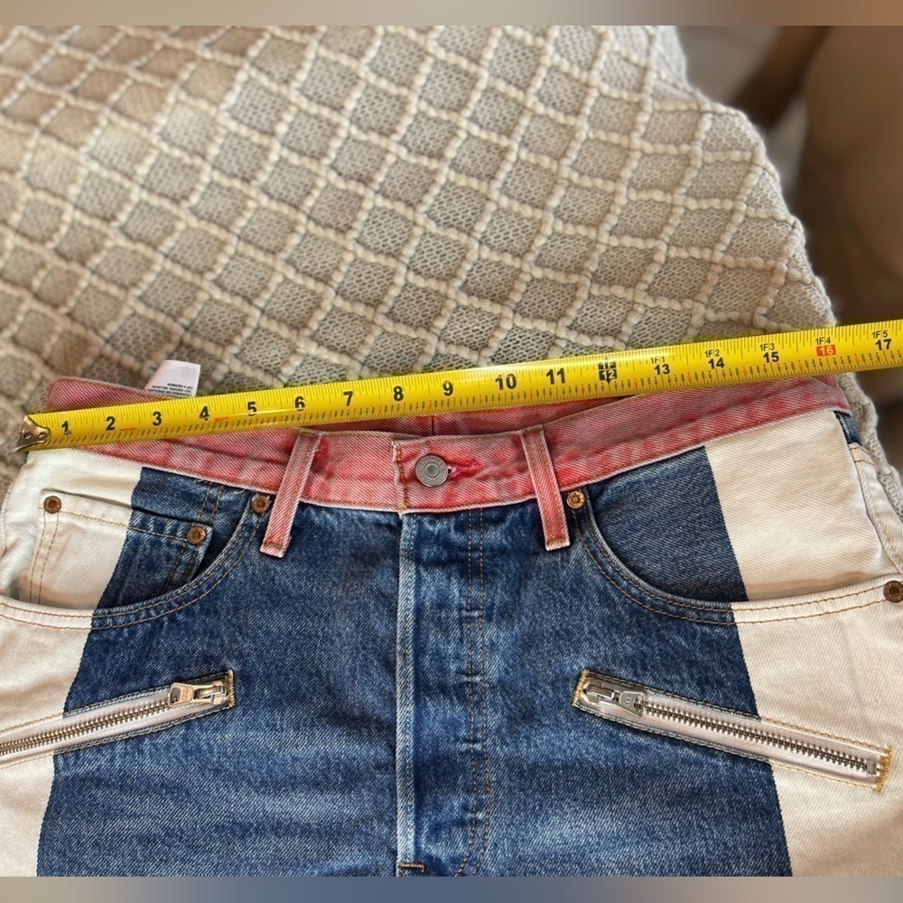 Levi's 501 Super Mario Denim Jean Shorts Women's color block fray hem Size 31 - Picture 9 of 16